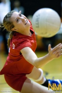 Las Cruces' Sarah Fountain makes a dive for the save